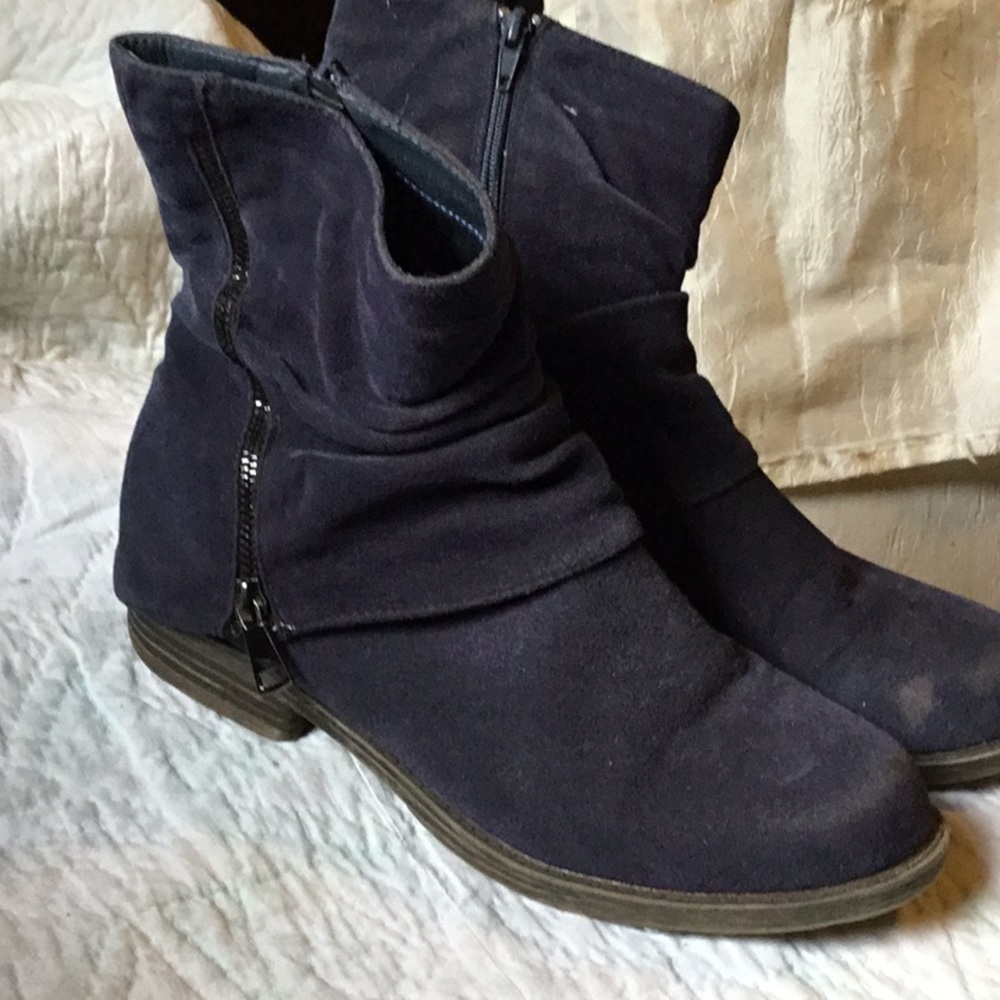French Blu, blue suede booties